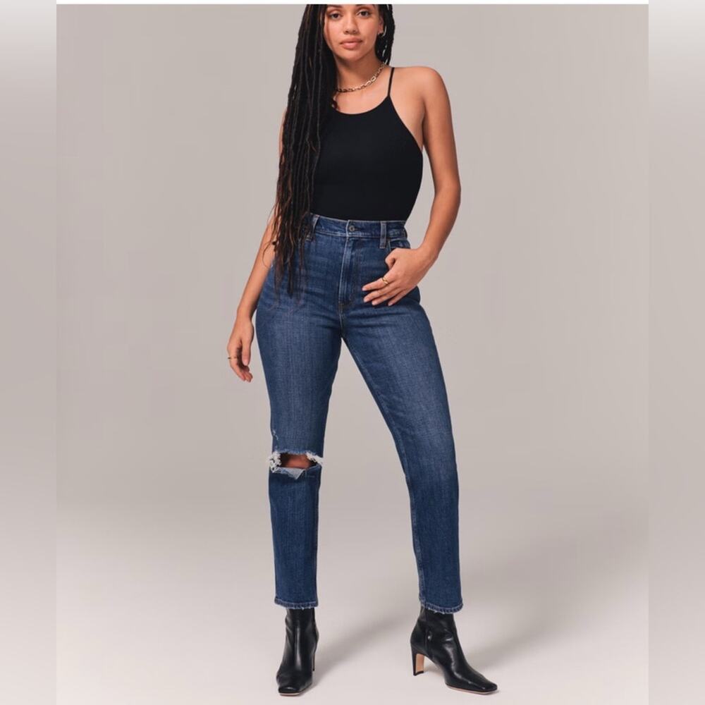 ABERCROMBIE & FITCH Lightweight Curve Love UltraHigh Rise Ankle Straight Jean 34